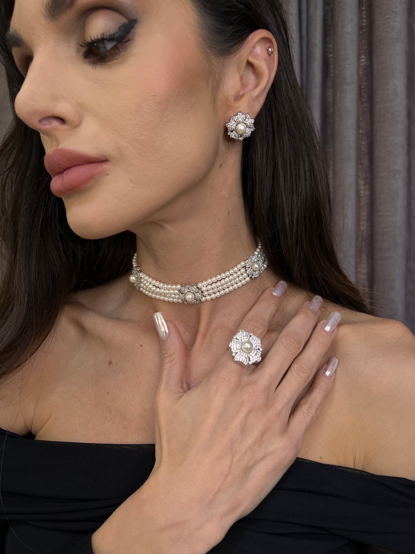 Pearl chocker set earrings chocker and ring