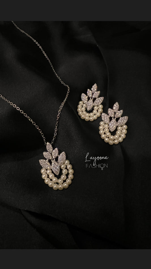 Double Pearl Leaf Pendant Set