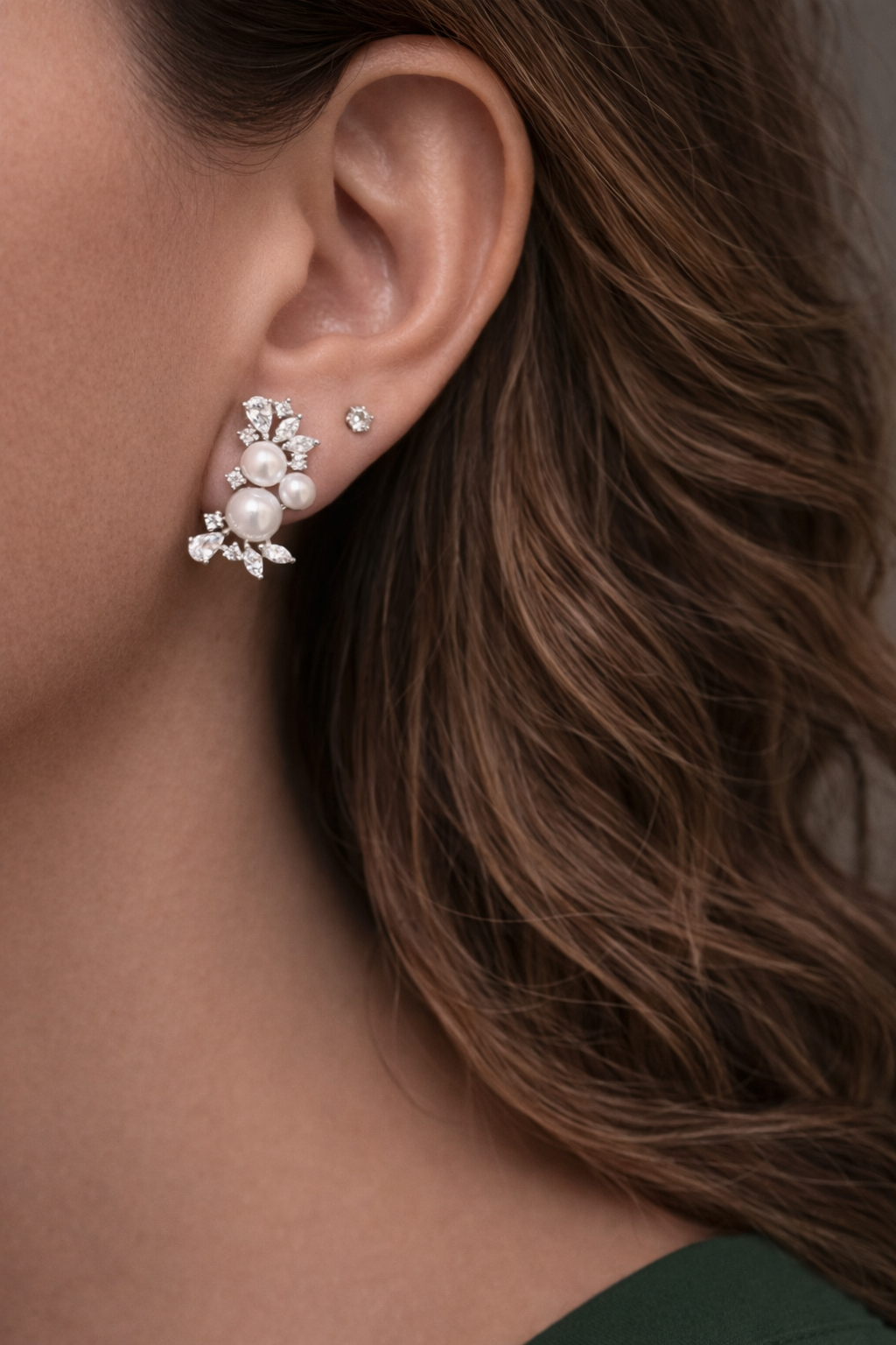 Pearl & Zircon Floral design